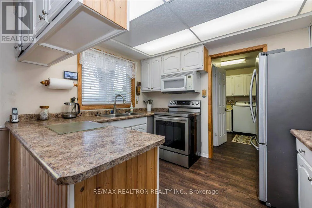 39 GRANDVIEW CRESCENT