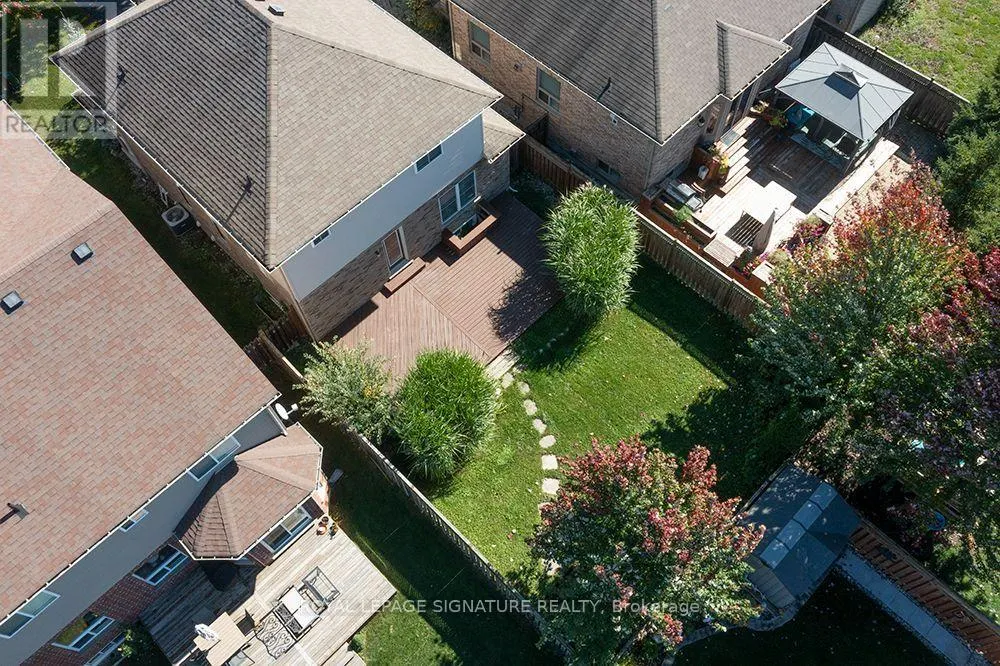 32 DAVIS STREET