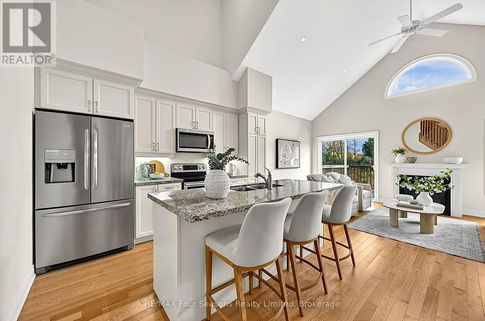 100 KARI CRESCENT