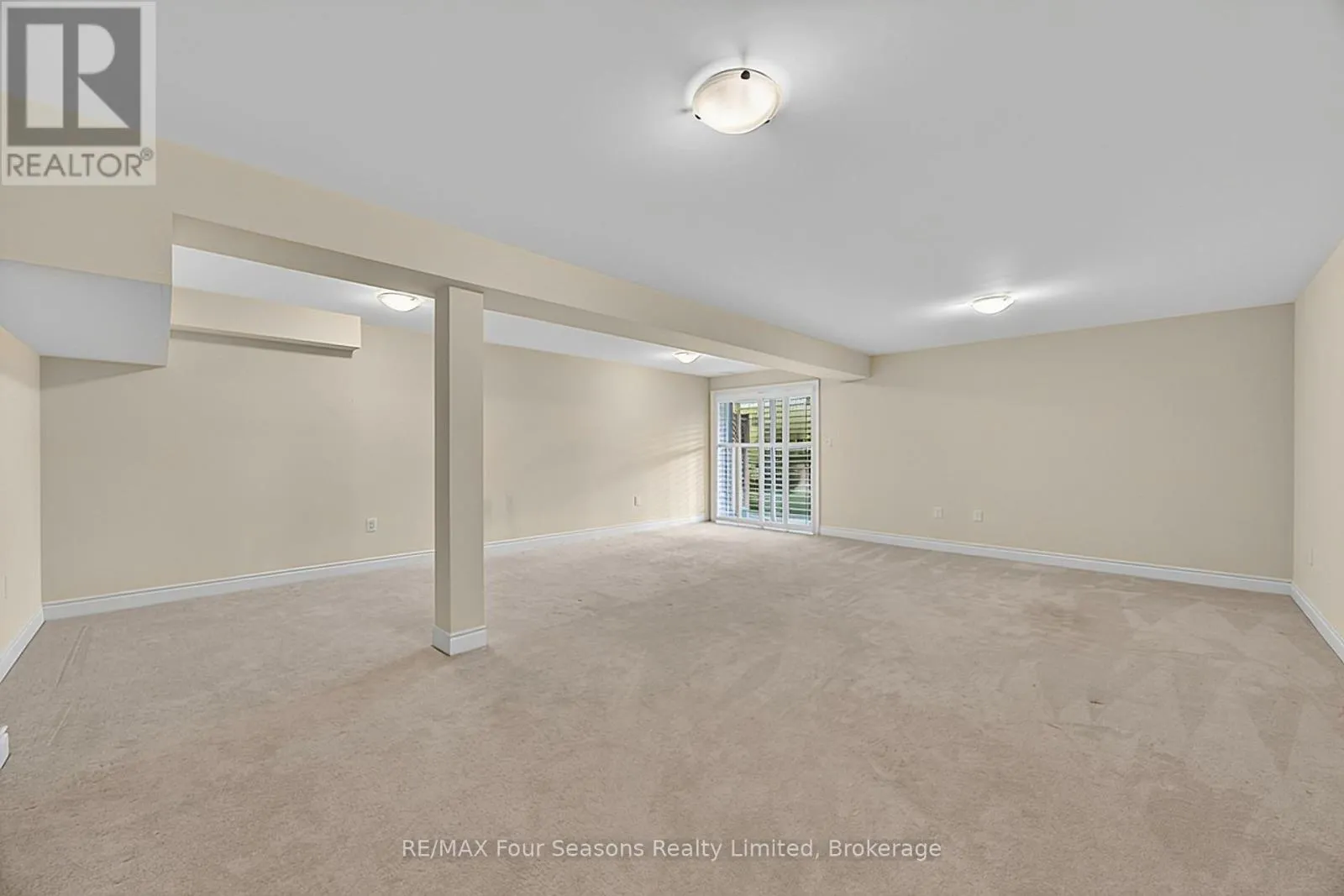 100 KARI CRESCENT