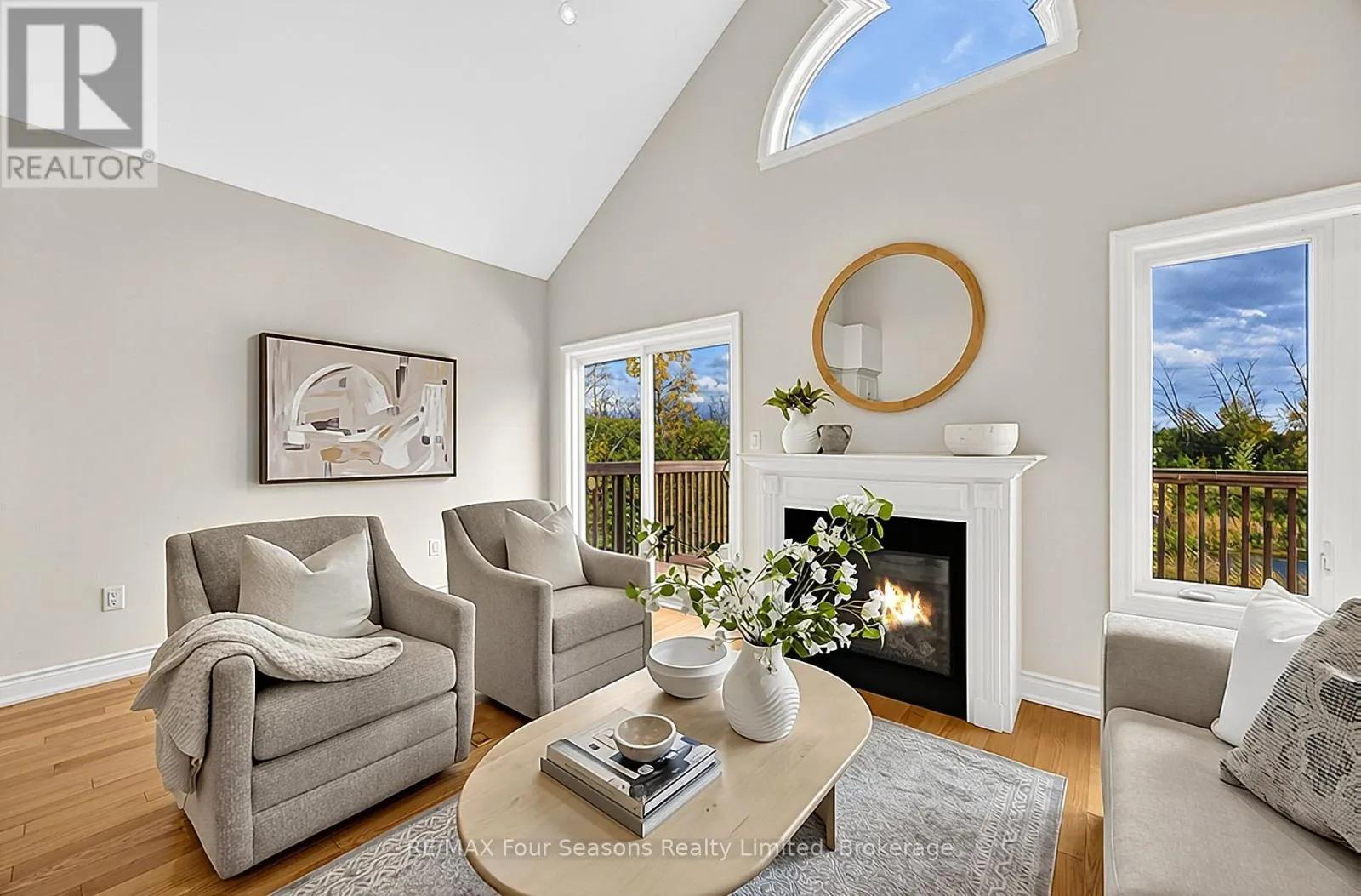 100 KARI CRESCENT