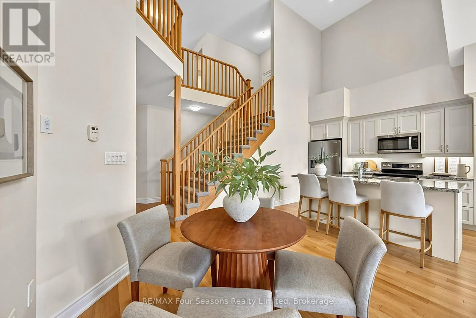 100 KARI CRESCENT