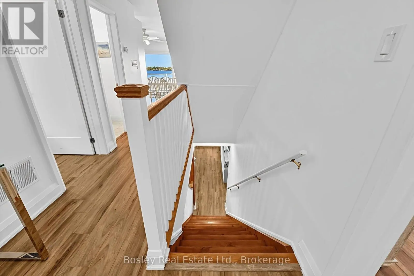 42 ROBINS POINT ROAD