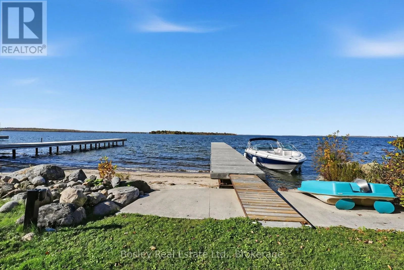 42 ROBINS POINT ROAD