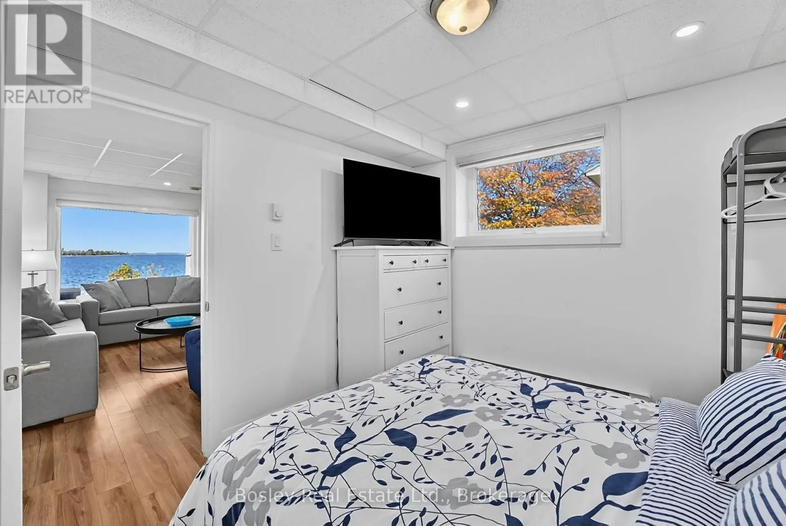 42 ROBINS POINT ROAD