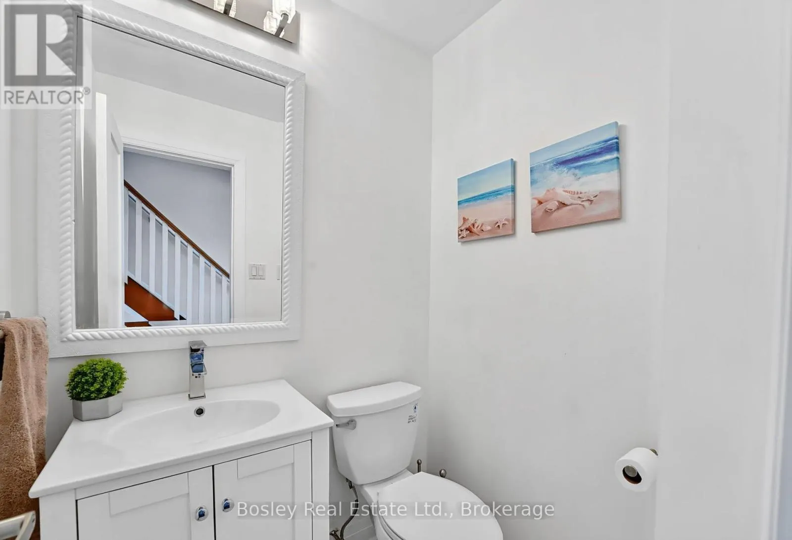 42 ROBINS POINT ROAD