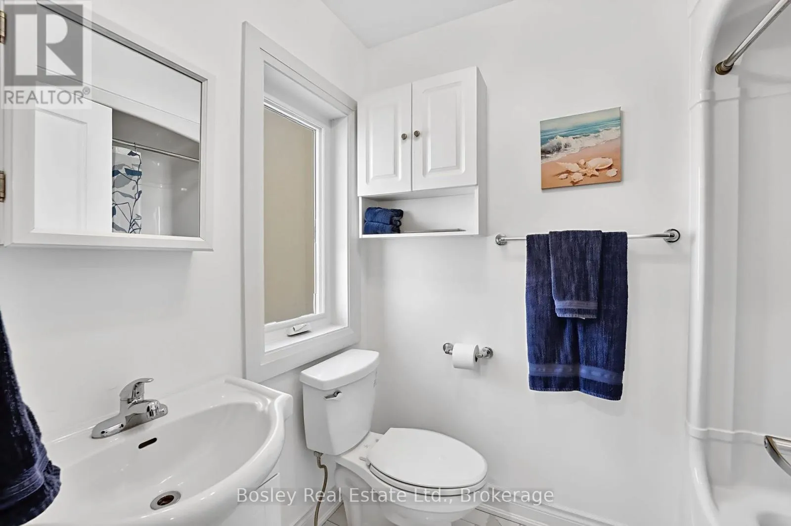42 ROBINS POINT ROAD
