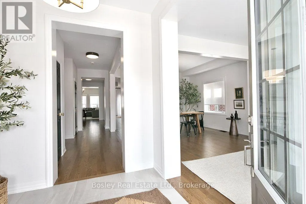 259 CENTRE STREET W