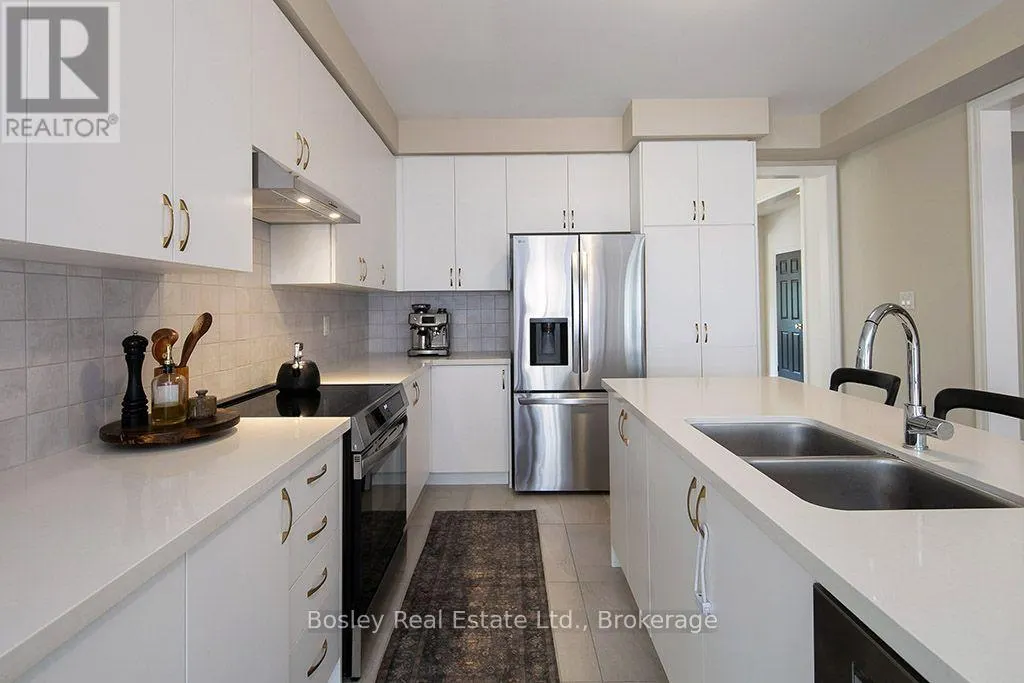 259 CENTRE STREET W