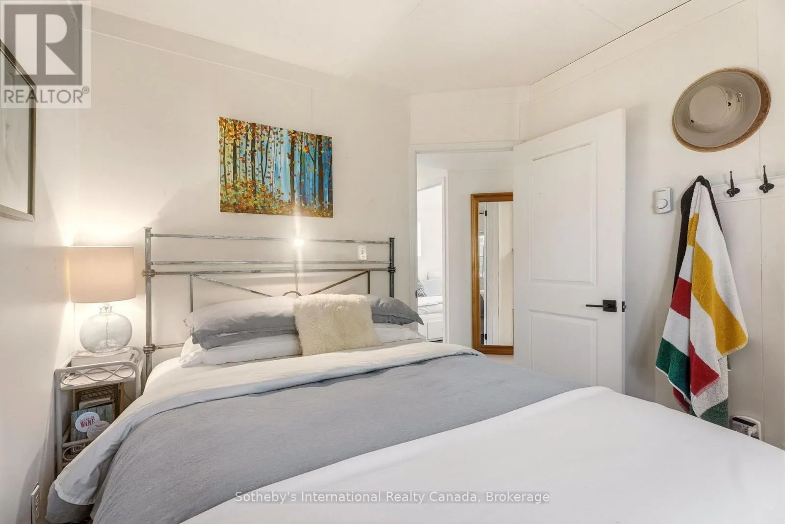 3211 CRESCENT BAY ROAD