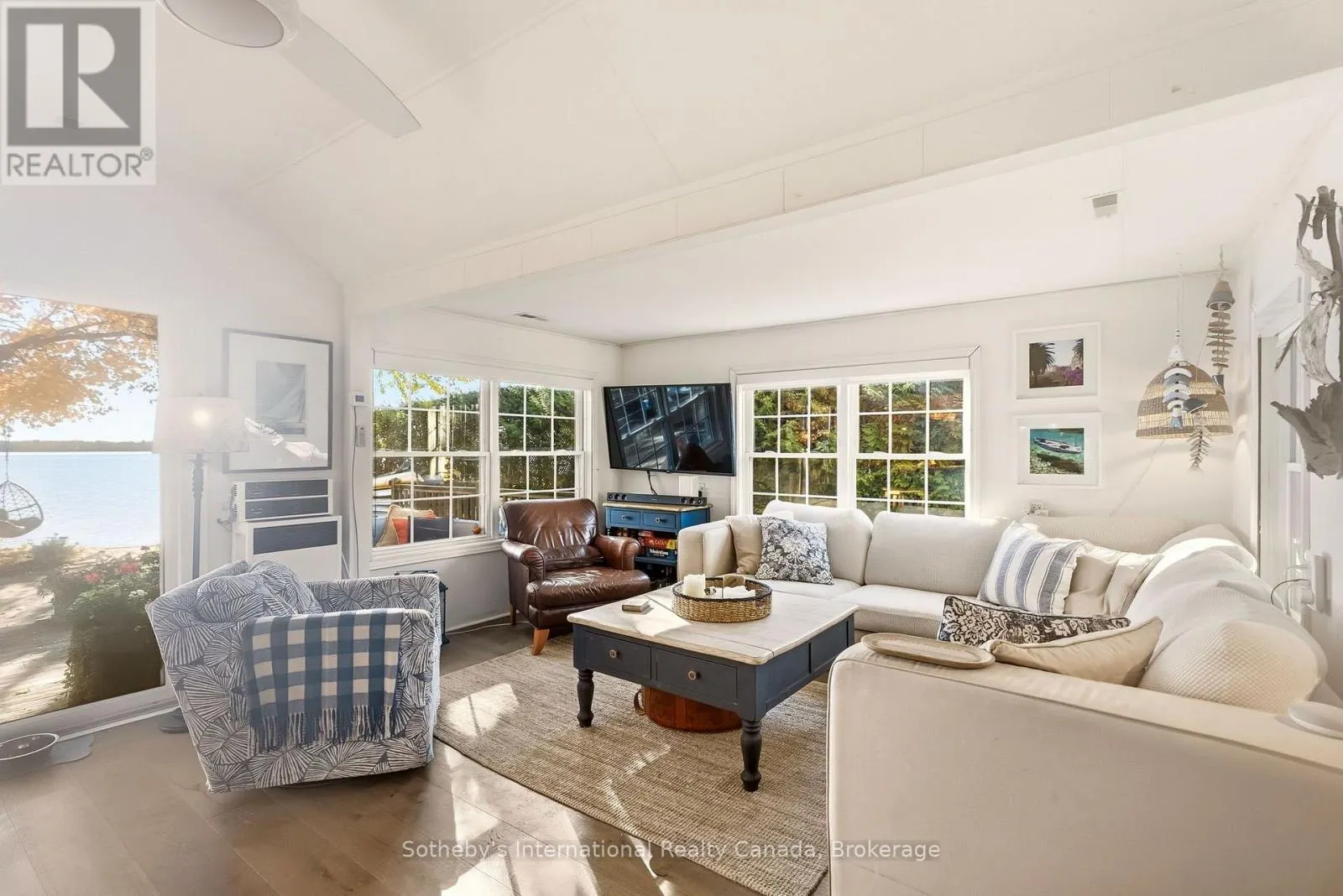 3211 CRESCENT BAY ROAD