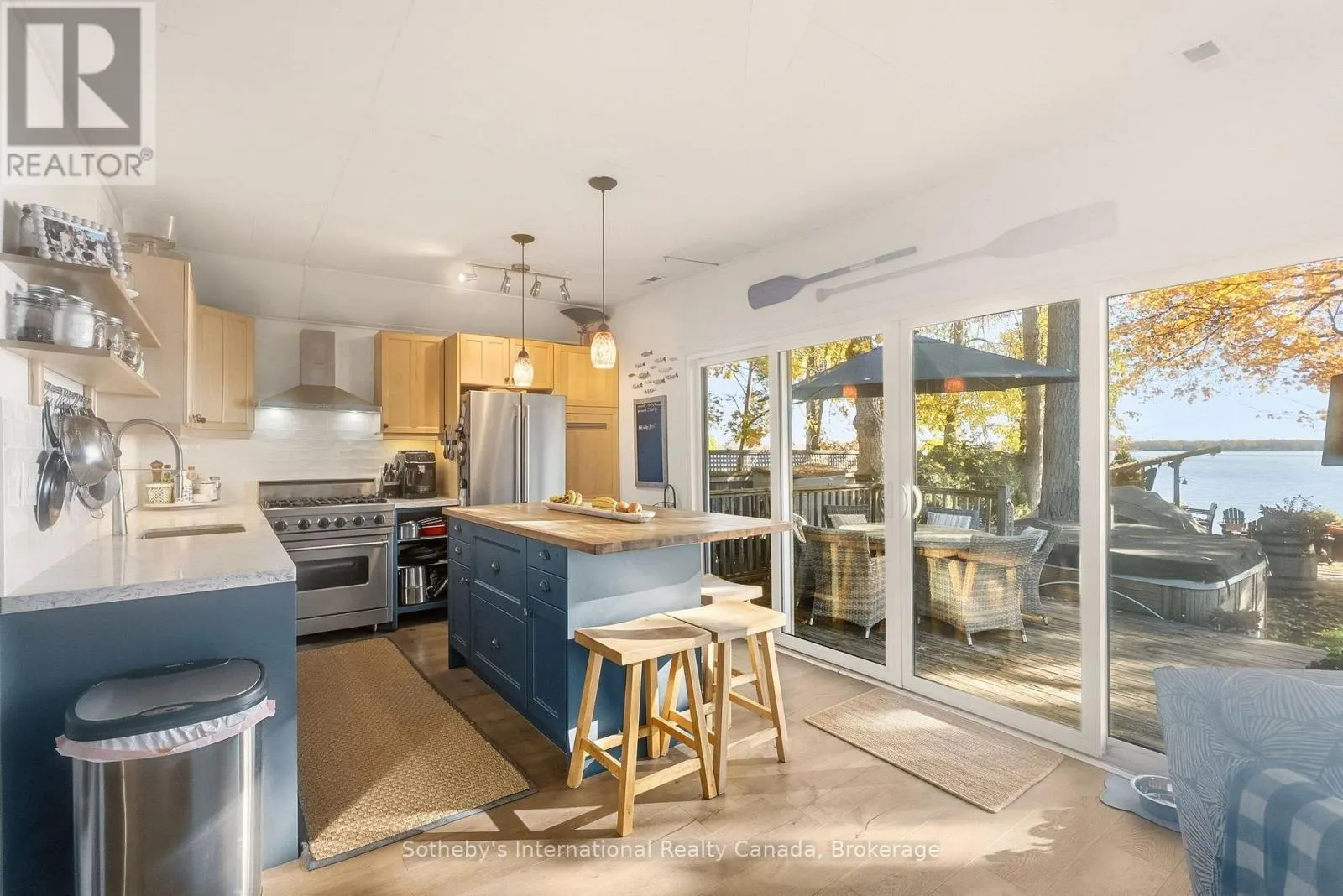3211 CRESCENT BAY ROAD