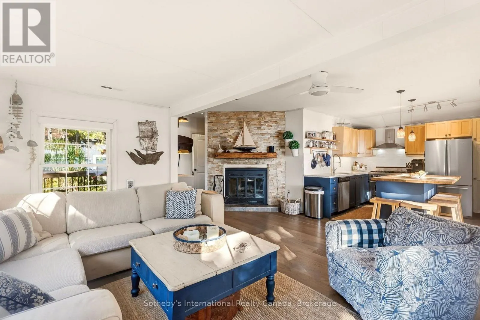 3211 CRESCENT BAY ROAD