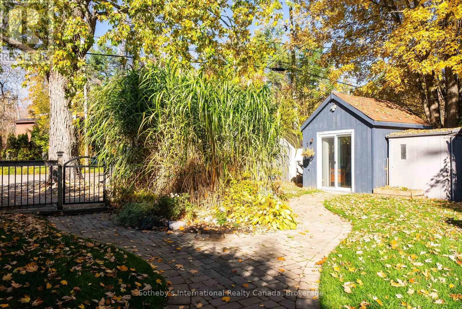 3211 CRESCENT BAY ROAD