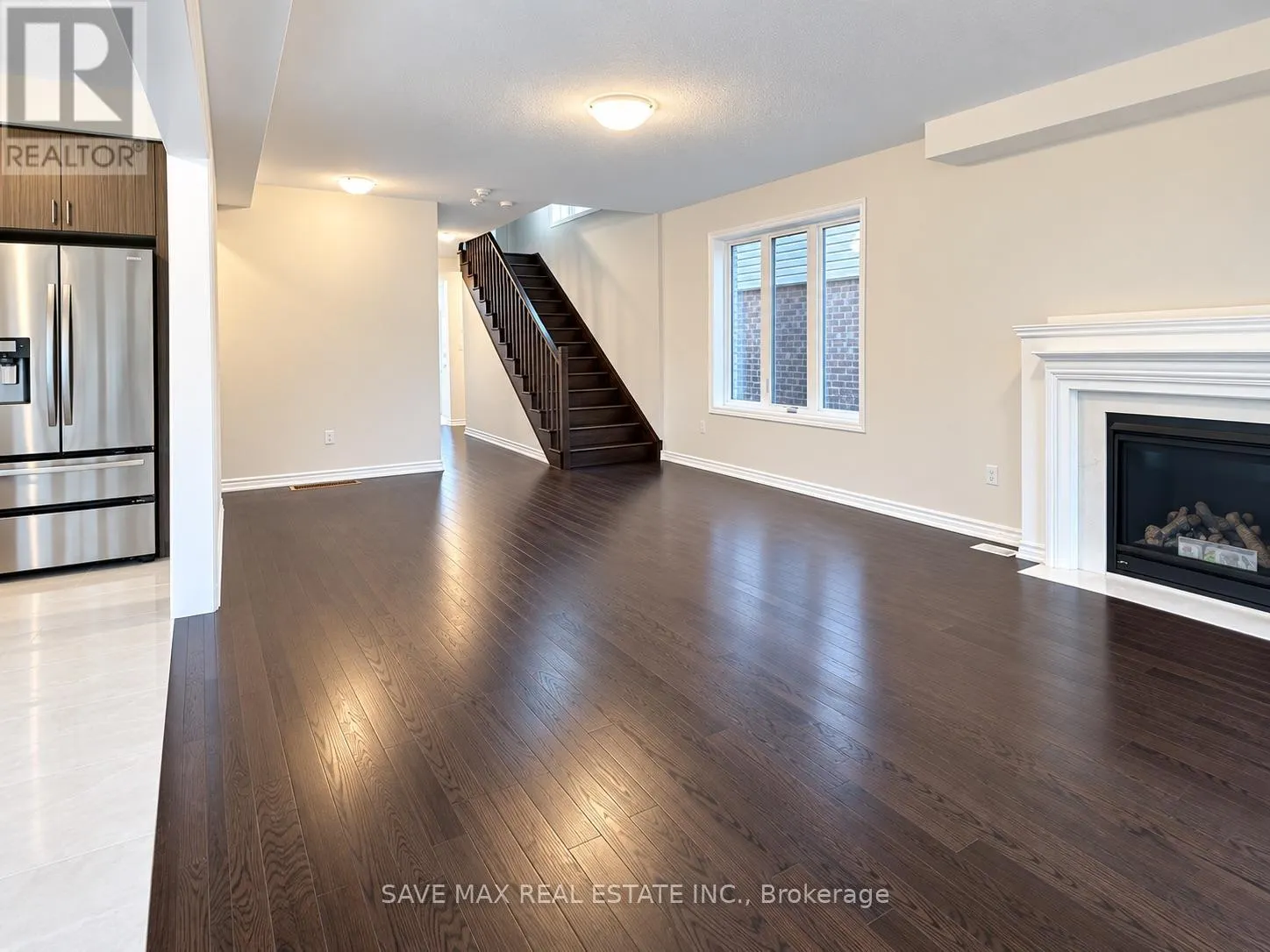 209 TERRY FOX DRIVE