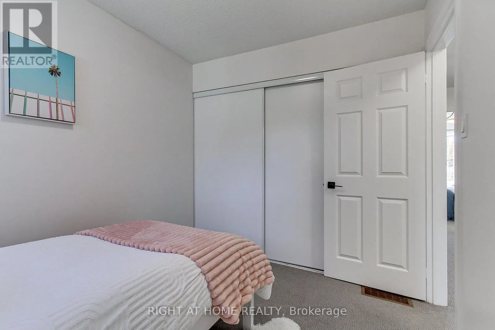 371 FERNDALE DRIVE