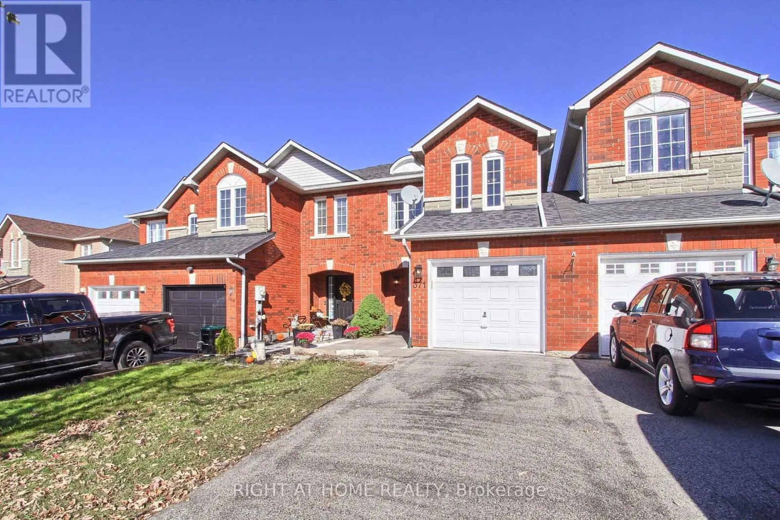 371 FERNDALE DRIVE
