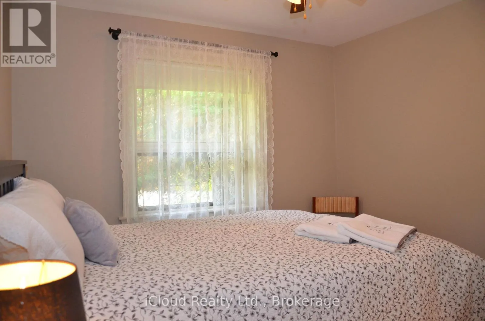24 MONTCALM CRESCENT