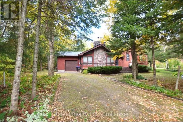 24 MONTCALM CRESCENT