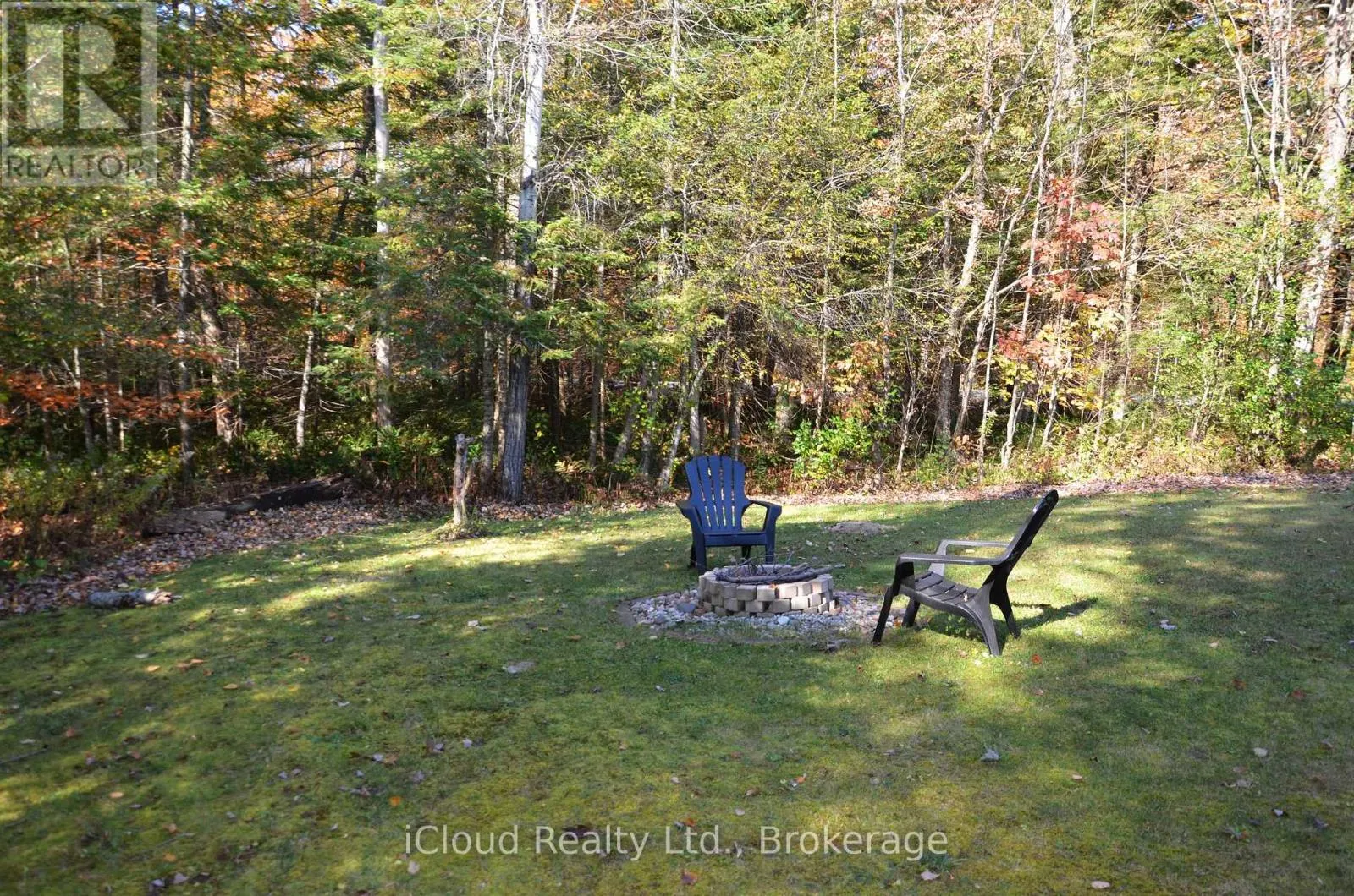24 MONTCALM CRESCENT