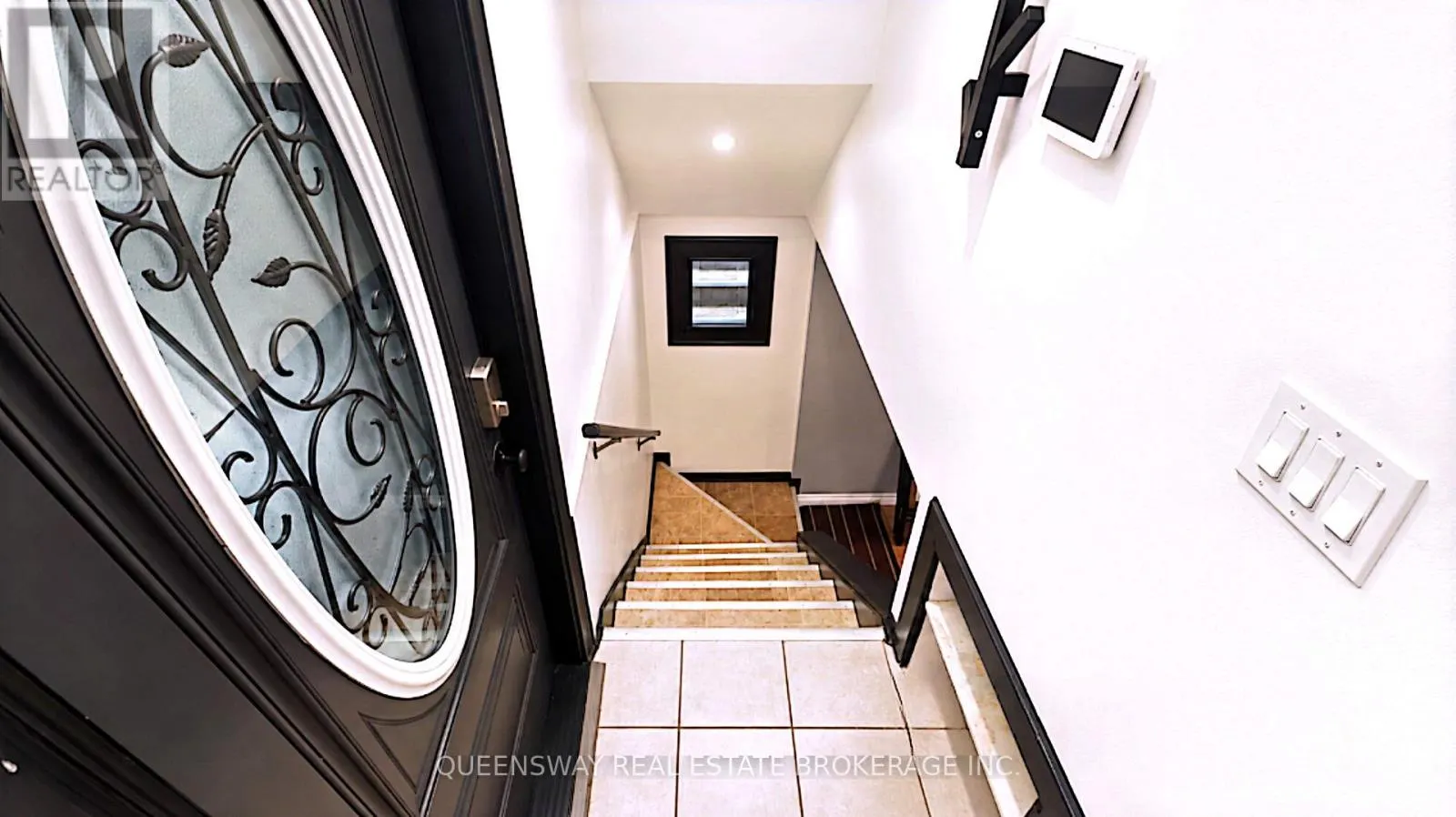 BASEMENT - 34 TOWER CRESCENT