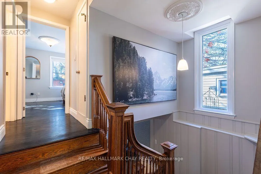 63 NAPIER STREET
