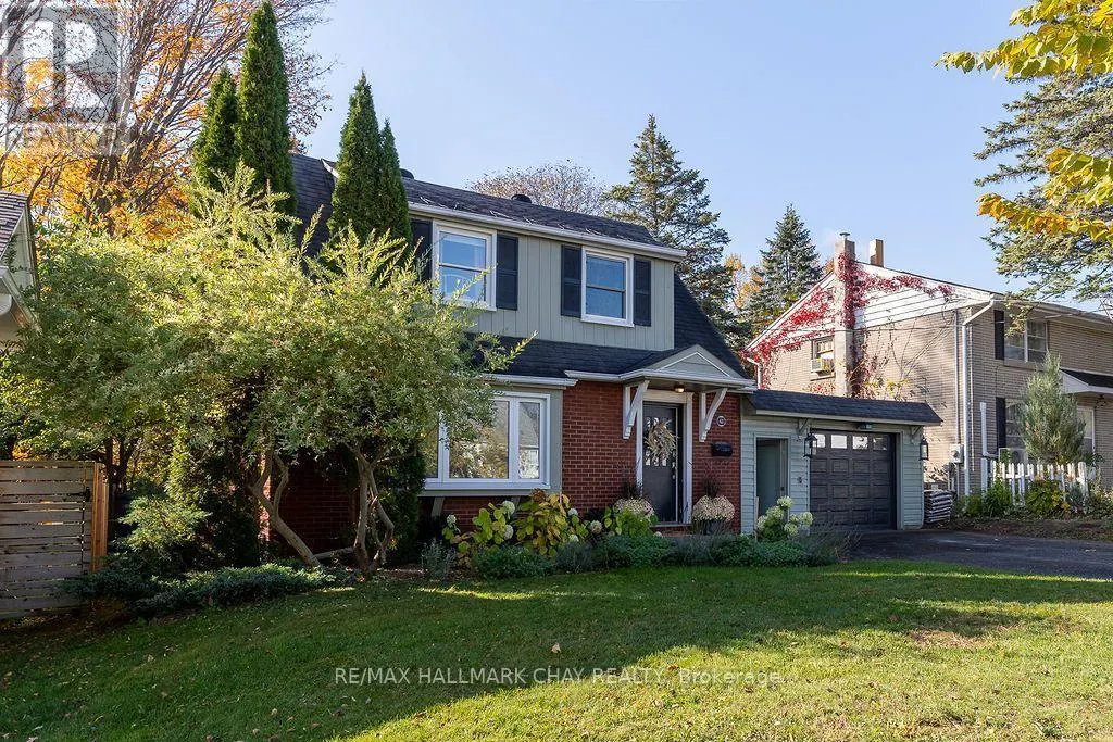63 NAPIER STREET