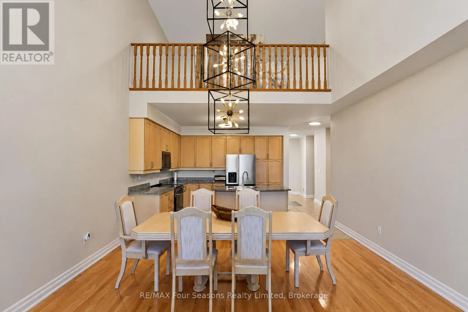 8 - 15 WATERSIDE LANE #8