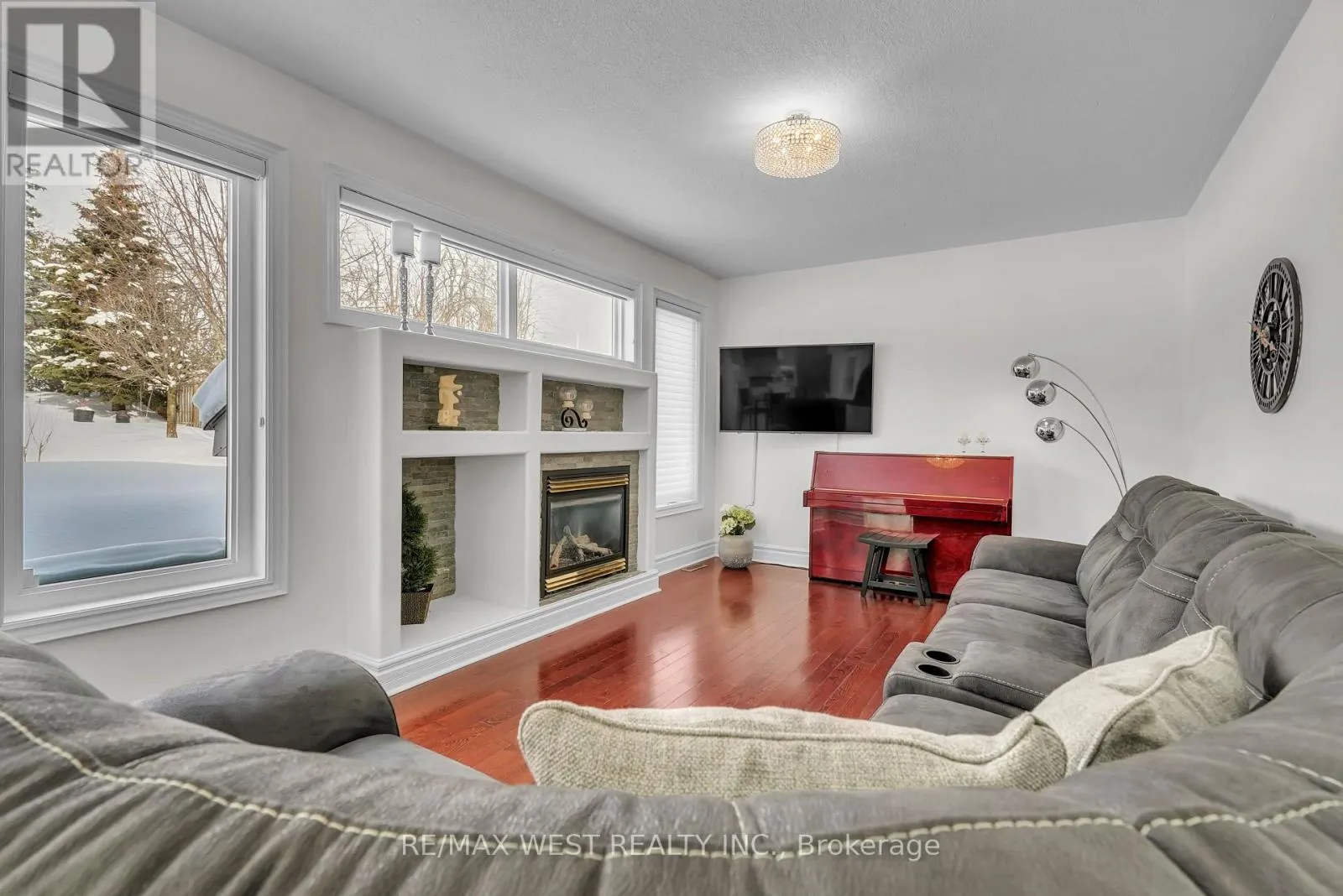 90 BIRKHALL PLACE