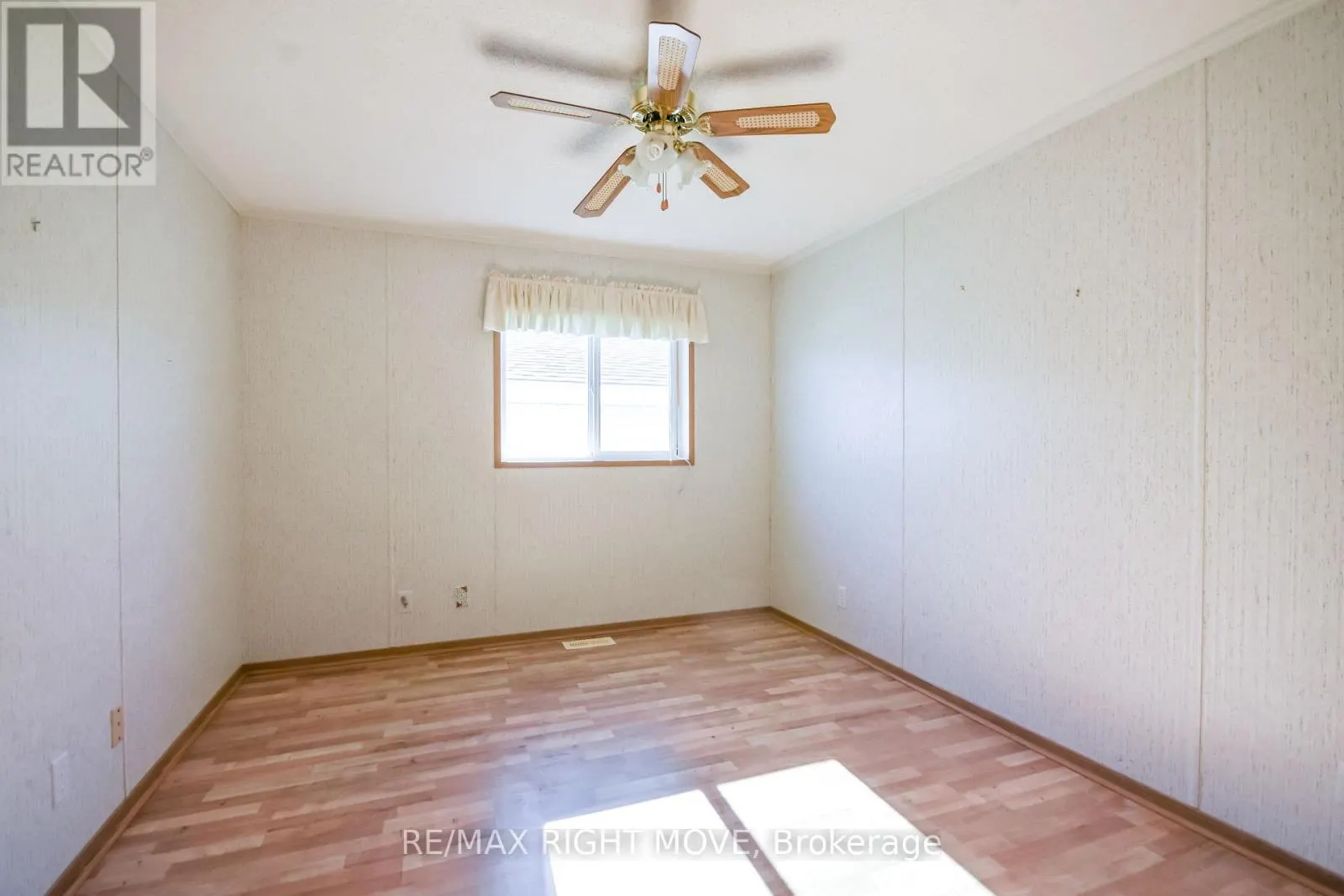 4105 WESLEY STREET