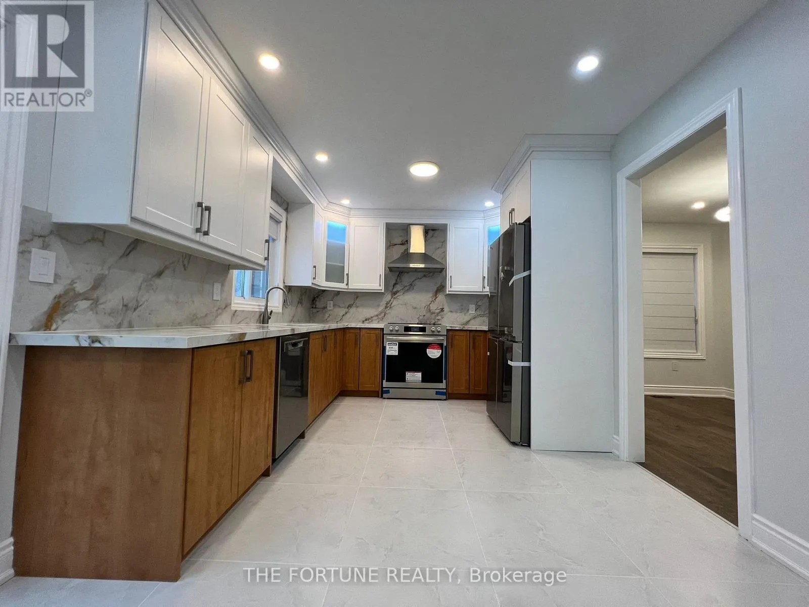 20 GRACE CRESCENT