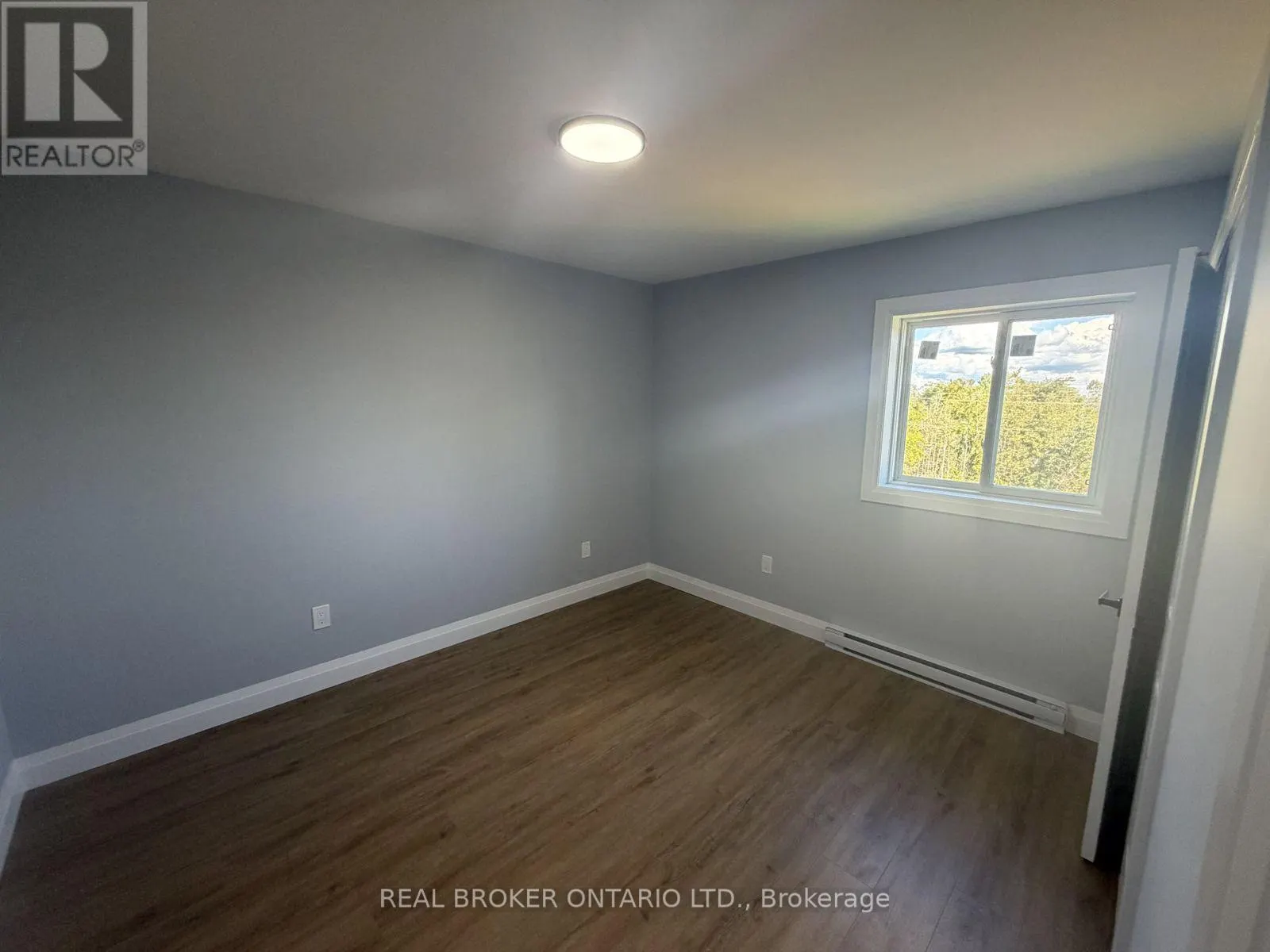 3 - 4385 HURONIA ROAD