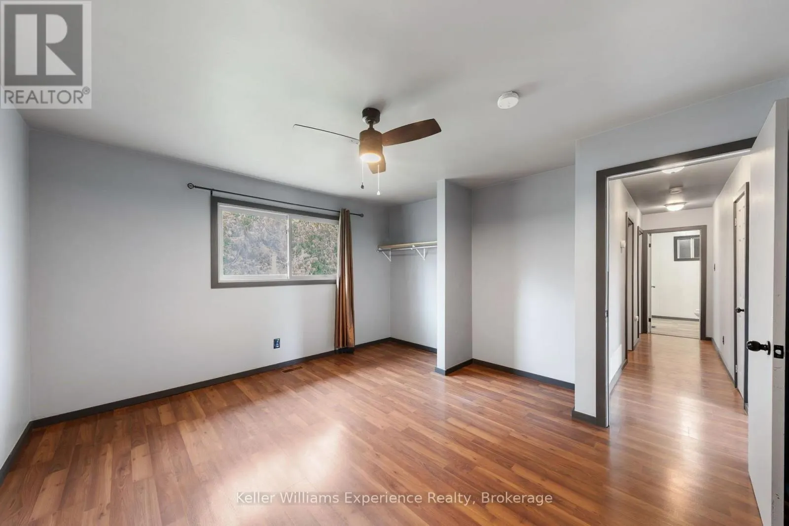 706 SIMCOE AVENUE