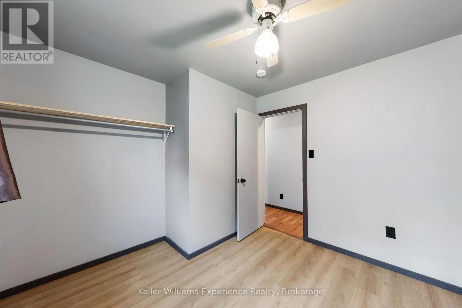 706 SIMCOE AVENUE