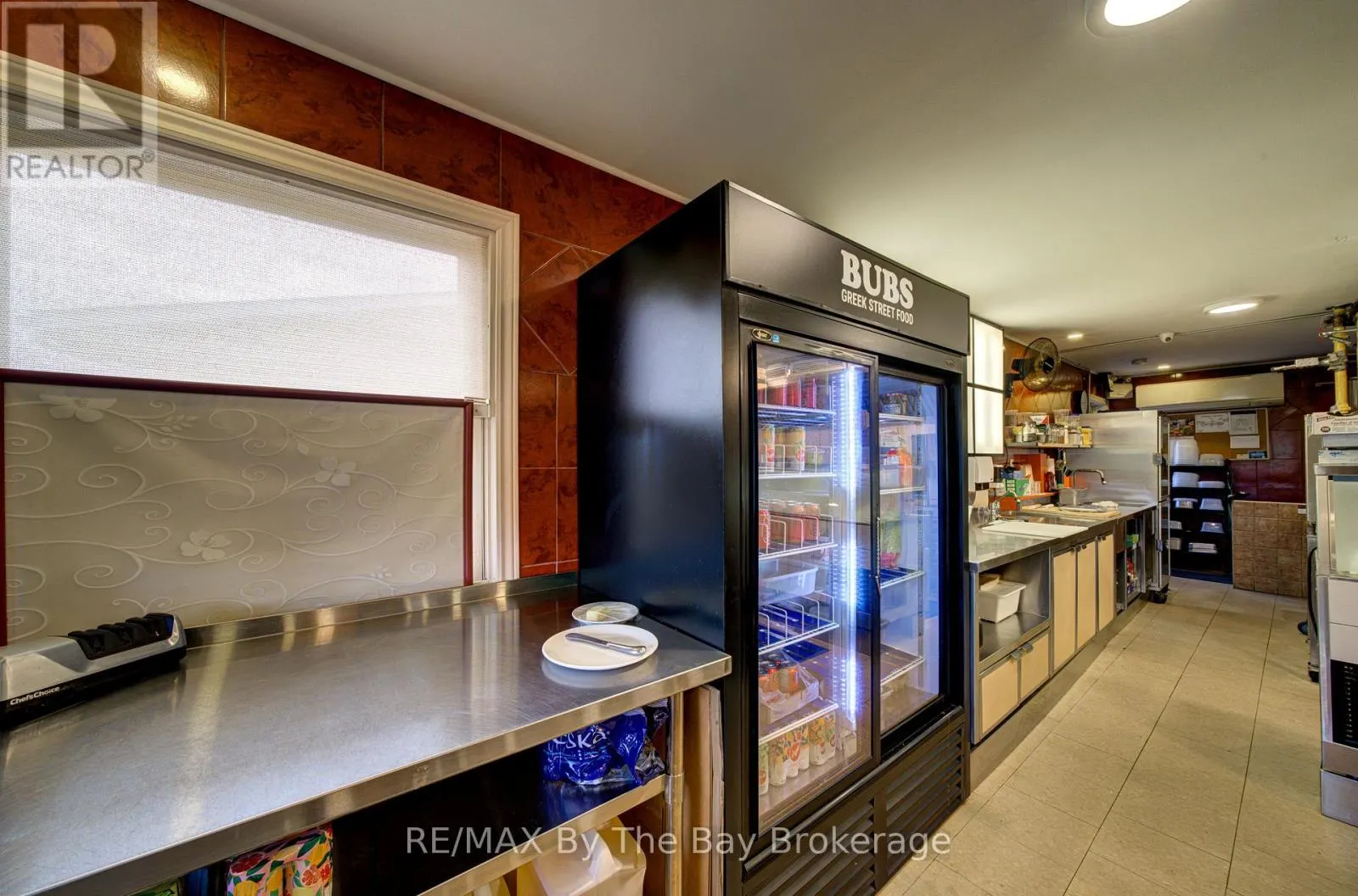 56 YONGE STREET S