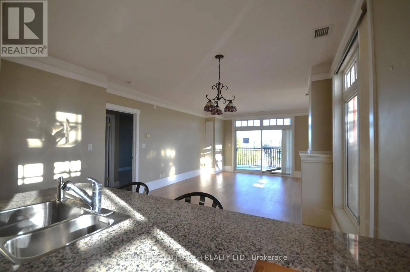311 - 140 CEDAR ISLAND ROAD