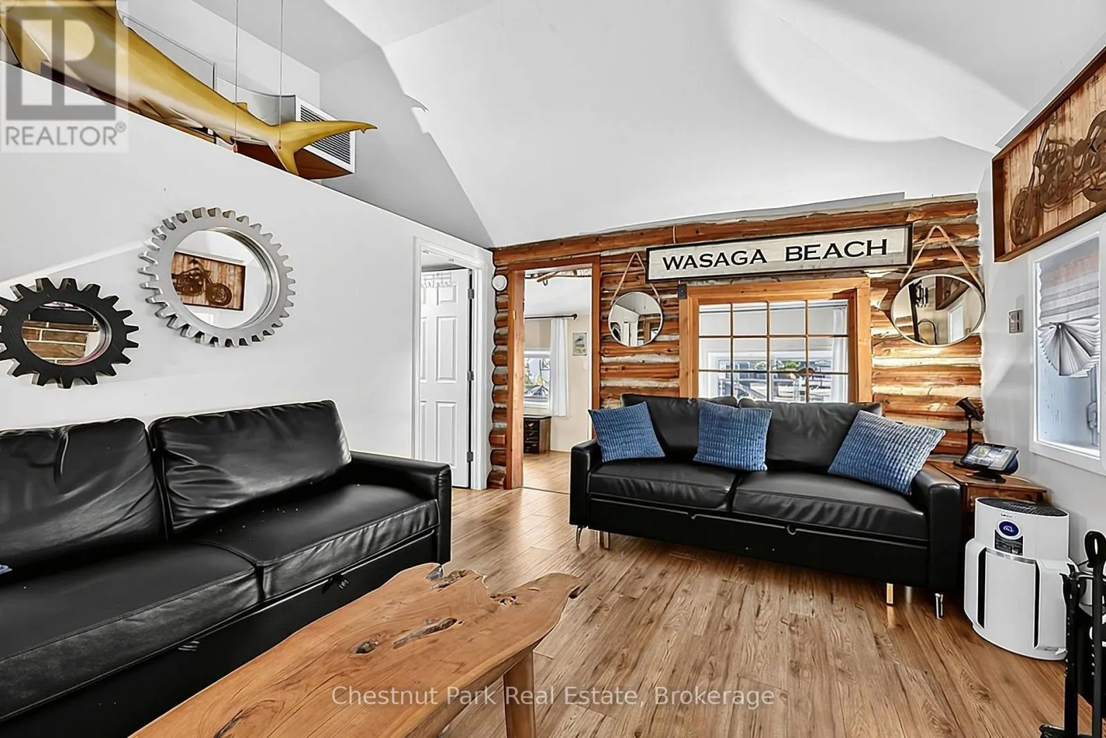 125 RIVER ROAD E