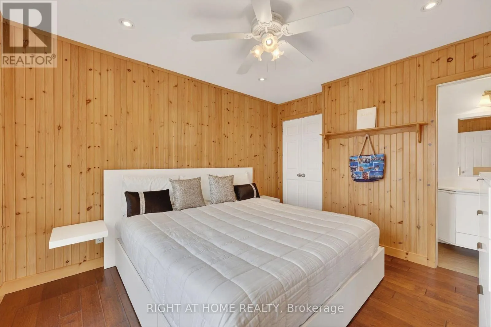 442 SILVER BIRCH DRIVE