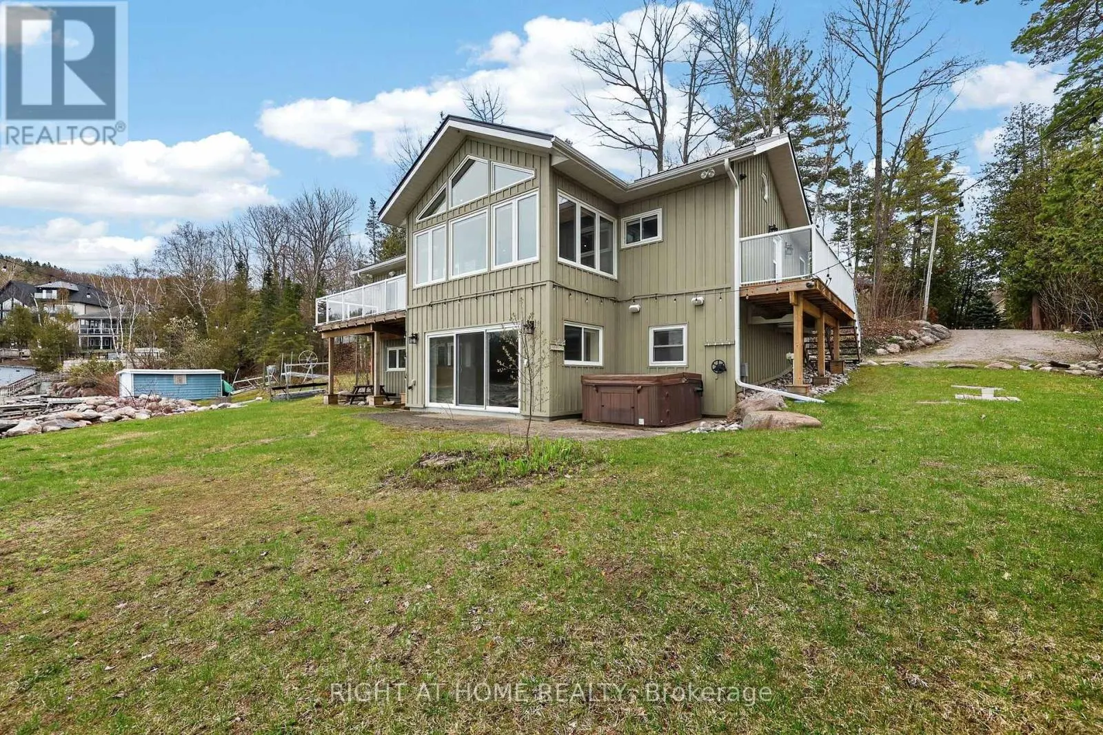 442 SILVER BIRCH DRIVE