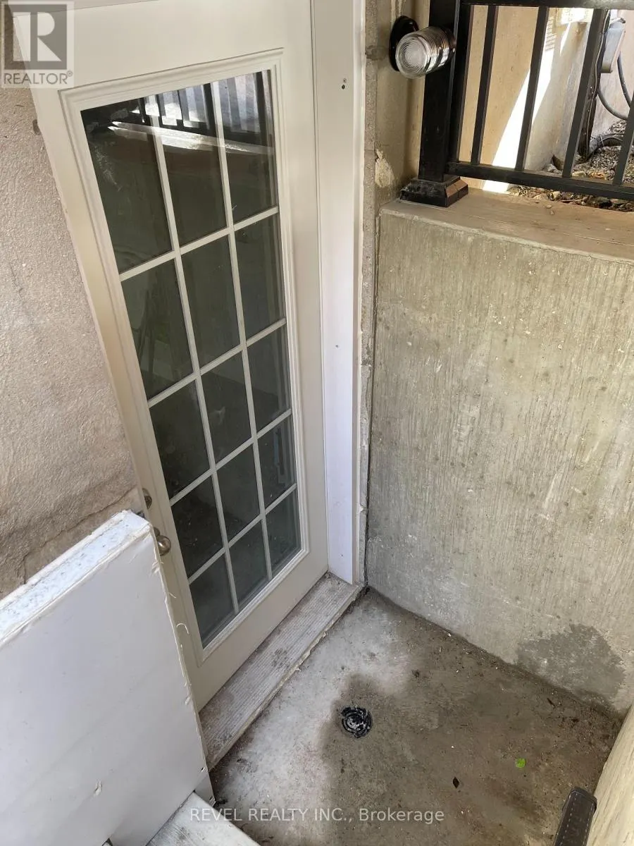 LOWER - 324 ST VINCENT STREET