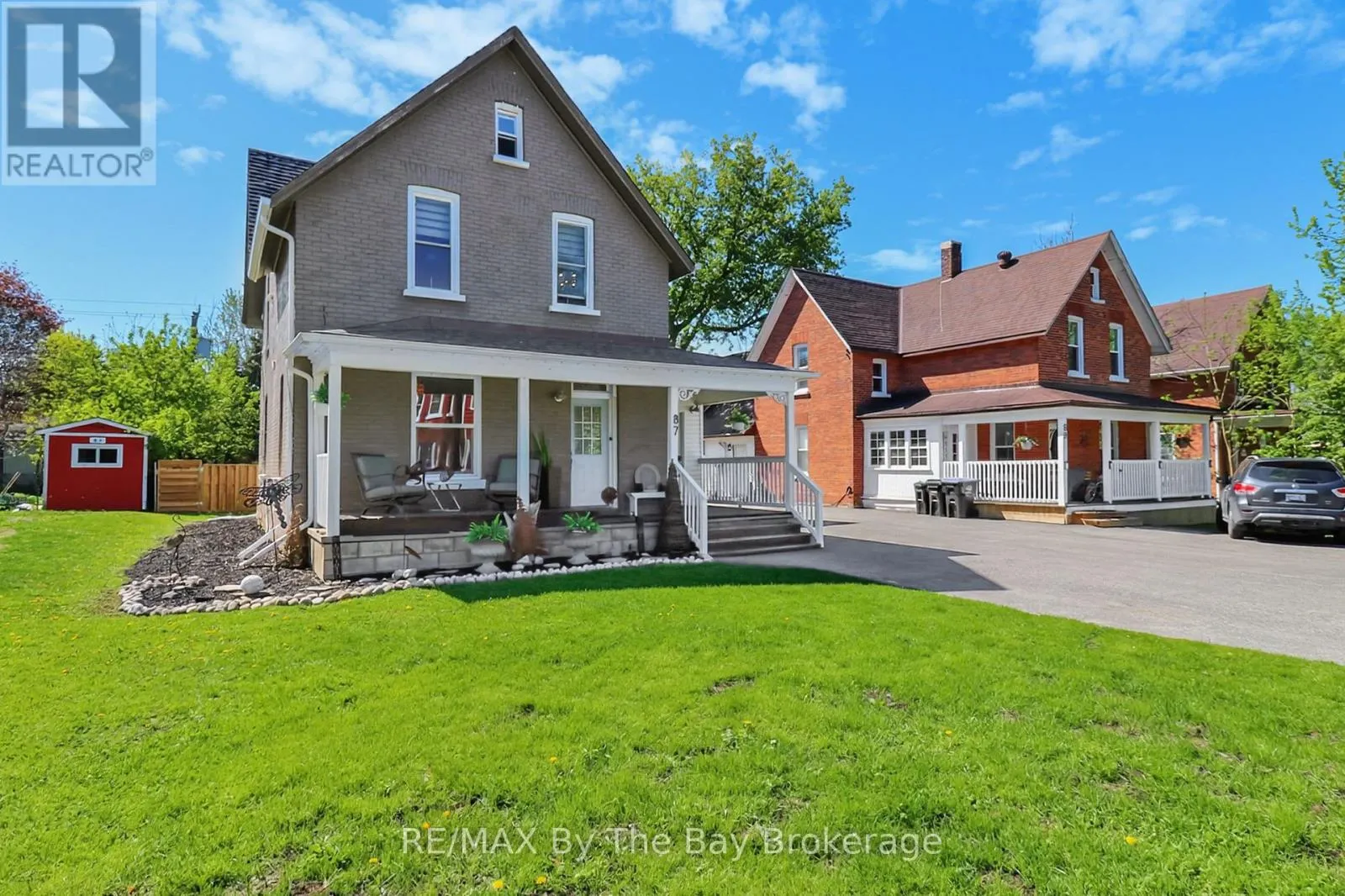 87 QUEEN STREET W