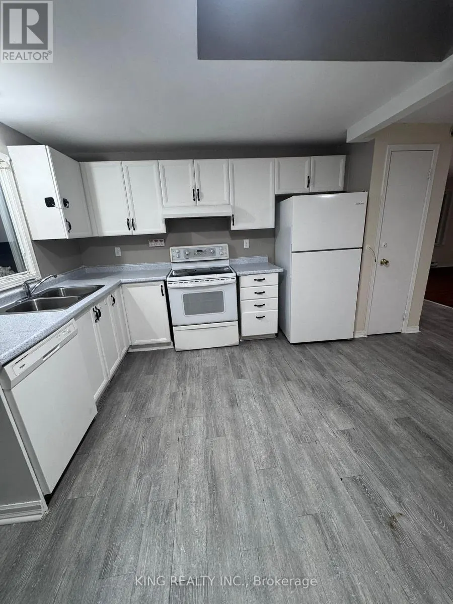 139 HICKLING TRAIL