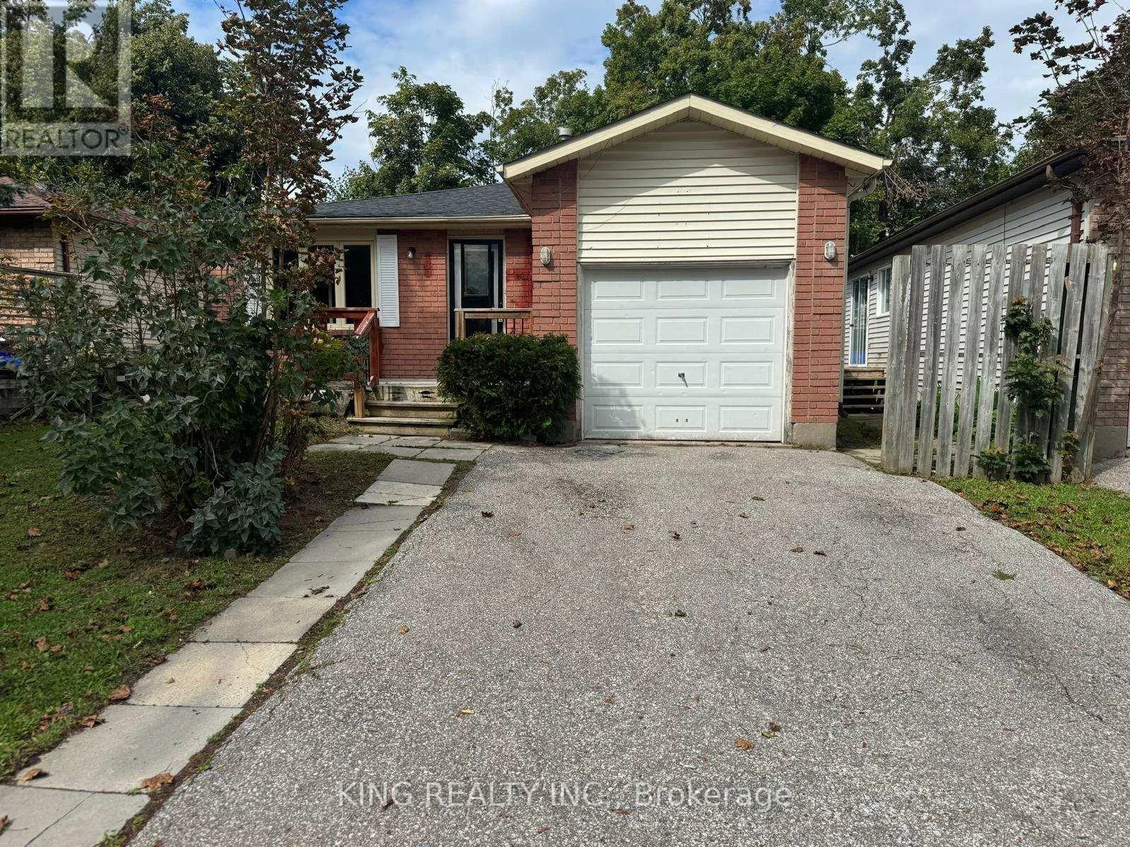 139 HICKLING TRAIL