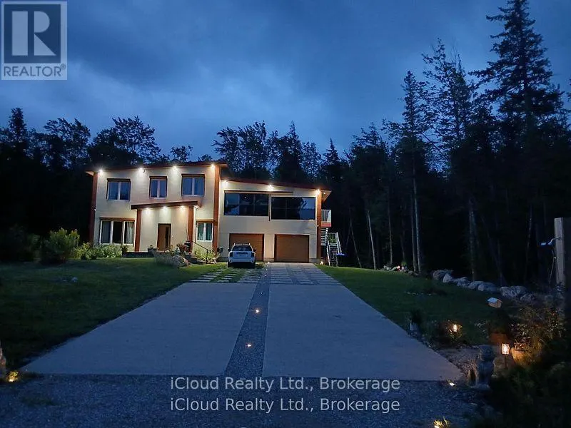 2216 CHAMPLAIN ROAD