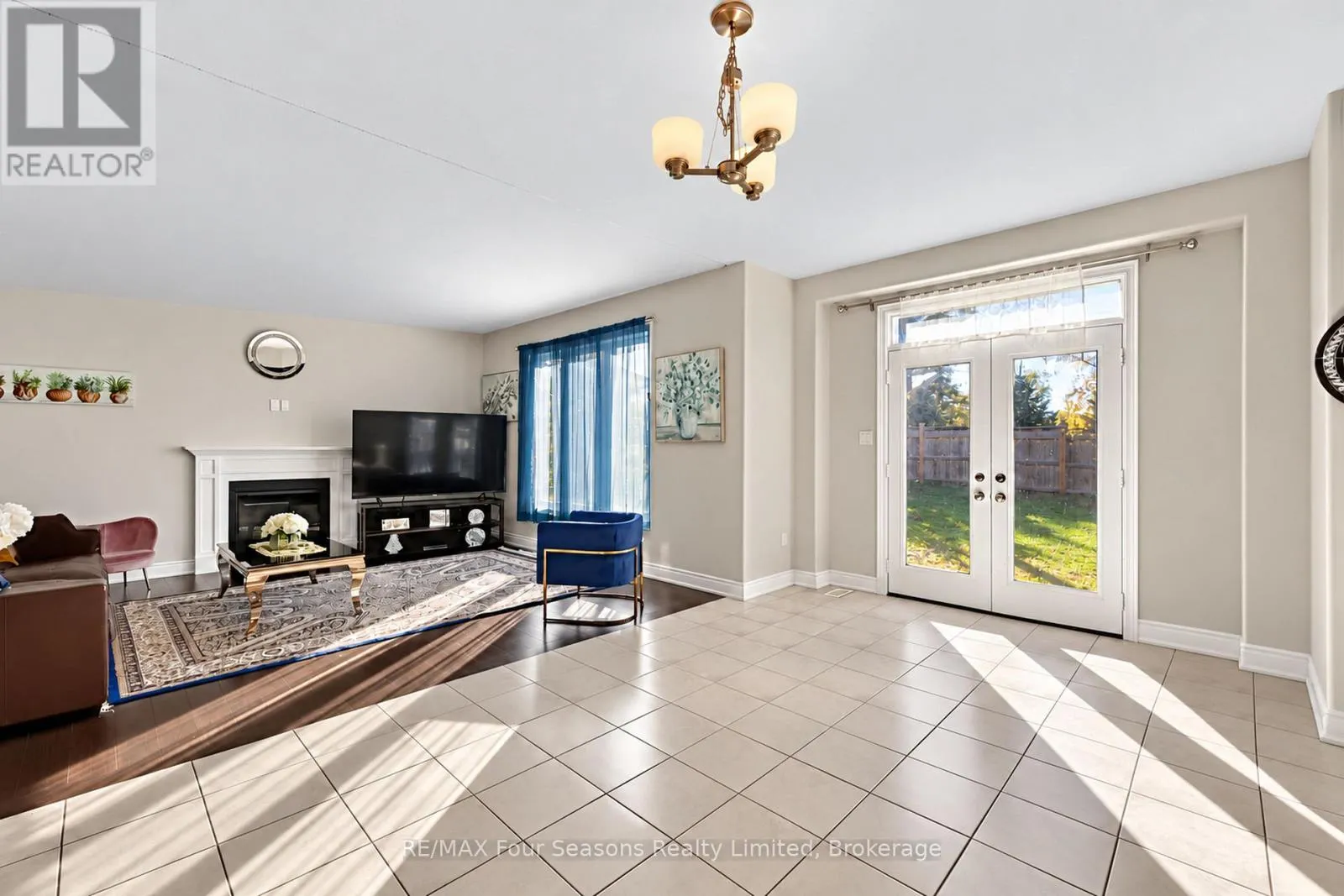 71 LOCKERBIE CRESCENT