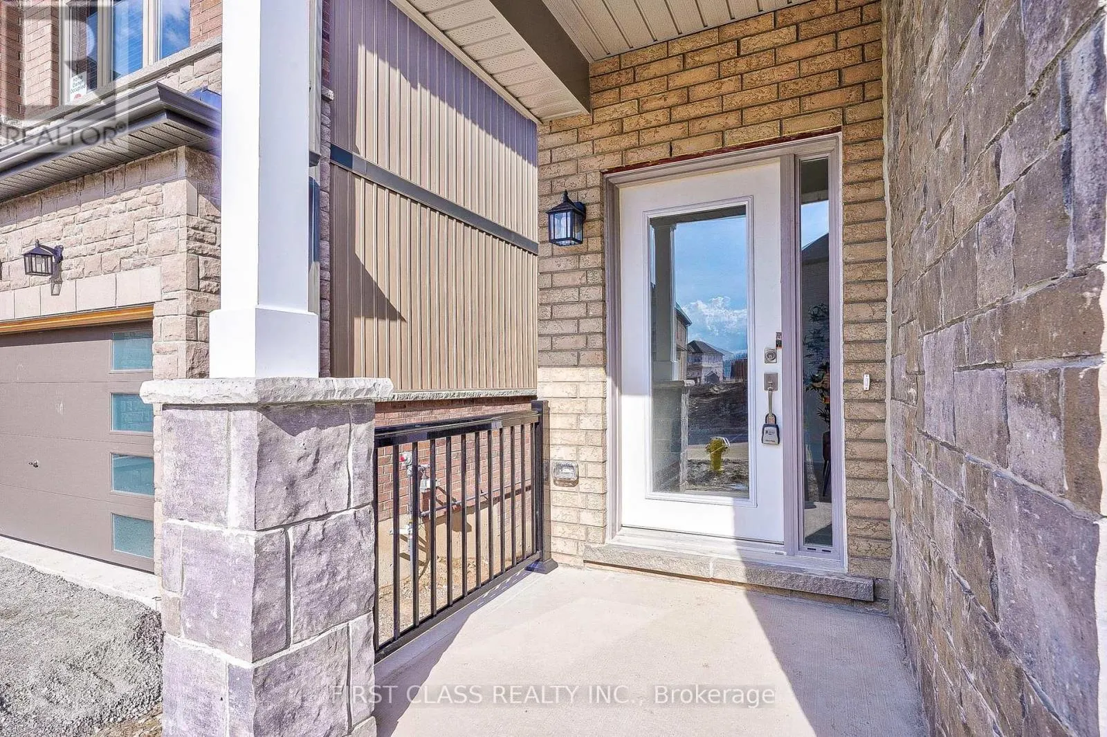 24 BARNYARD TRAIL