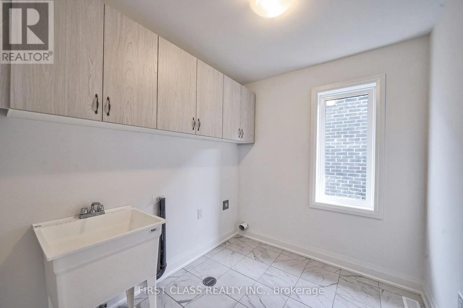 24 BARNYARD TRAIL