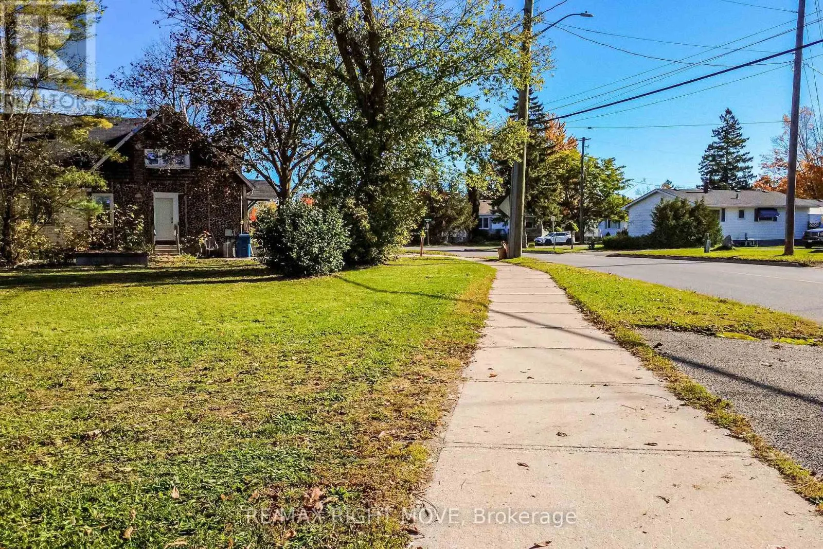 00110 JAMES STREET E