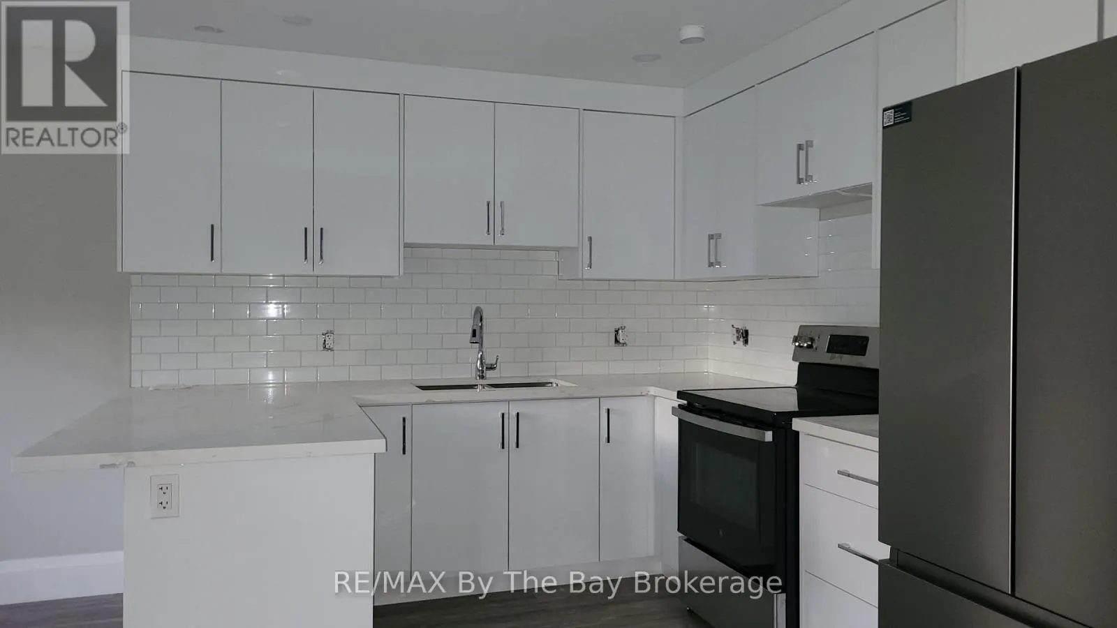 #1 - 436 5TH AVENUE ##1