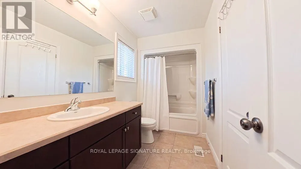 32 DAVIS STREET